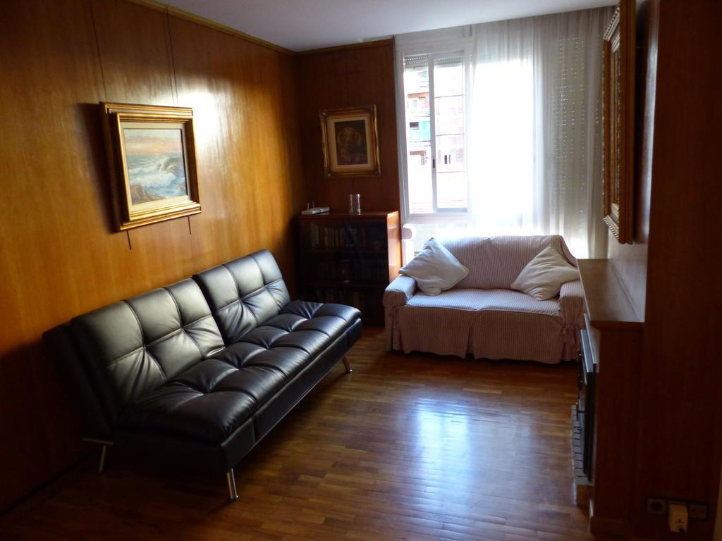 Apartment Gran Via Borrell Flat