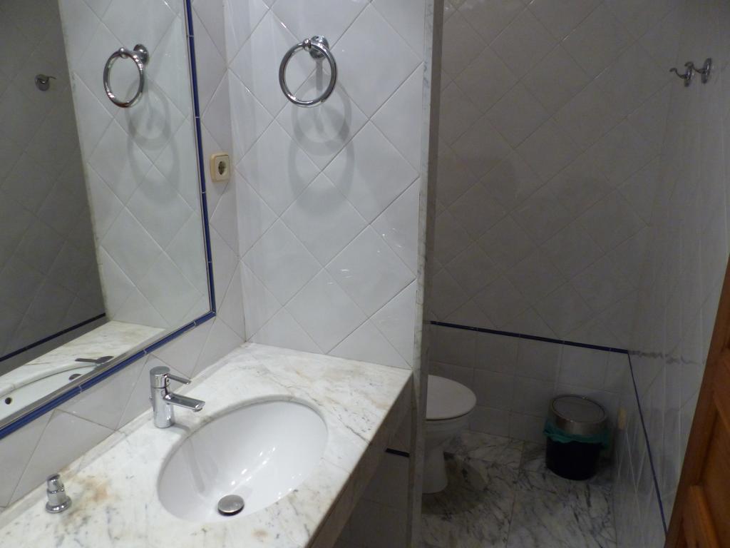 Gran Via Borrell Flat *
